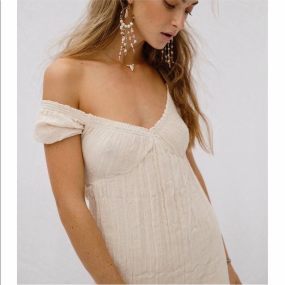 Jen’s Pirate Booty D’Amico Dress in White - Picture 5 of 5